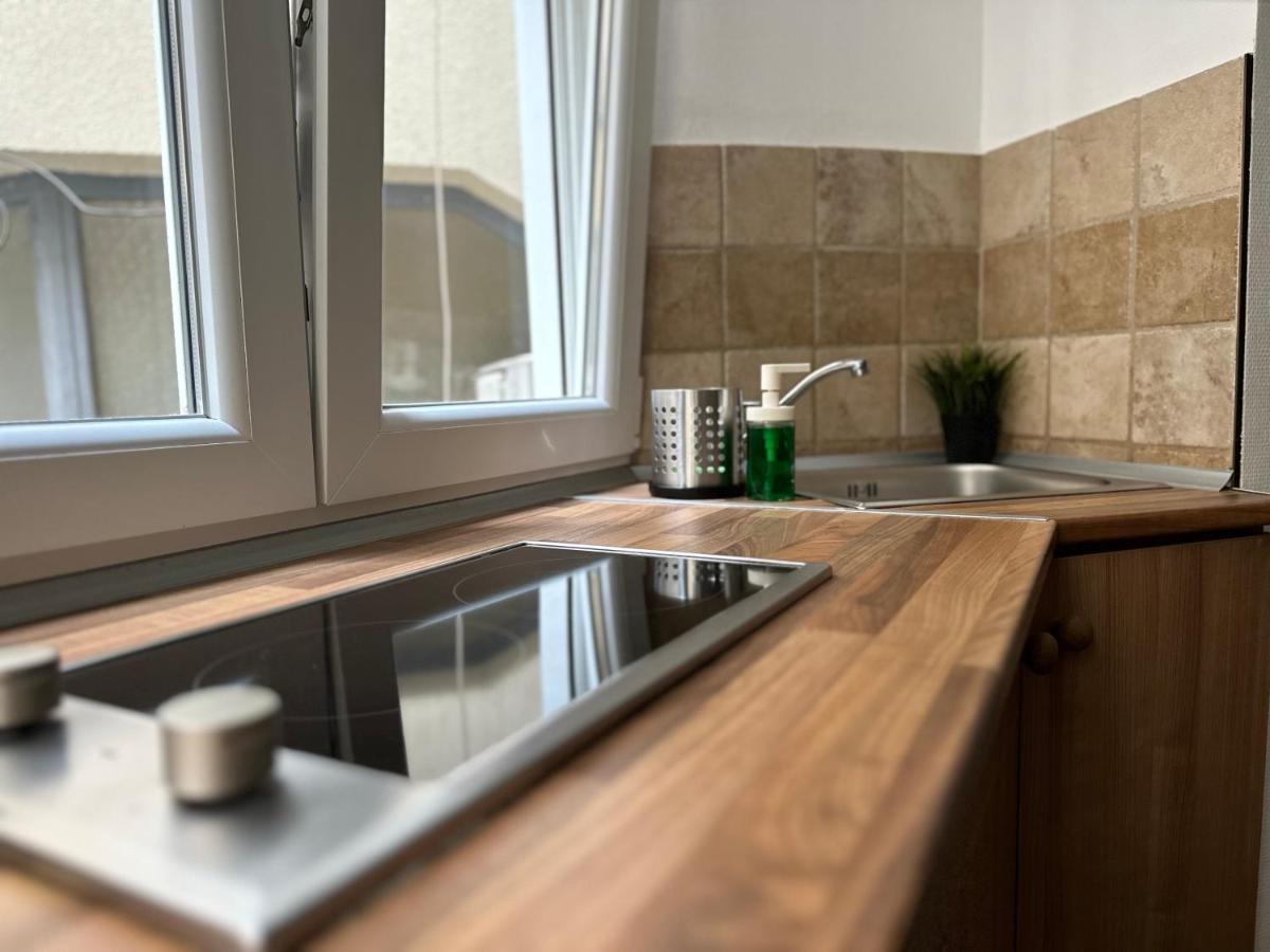 Standard Apartment By Hi5 - Petofi 12 Budapest Exteriör bild